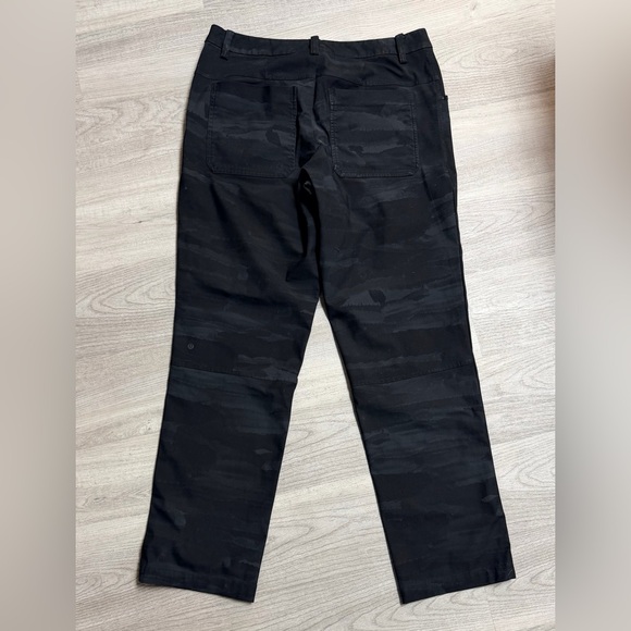 Men's Lululemon Pants 33 x 30 - Picture 2 of 3